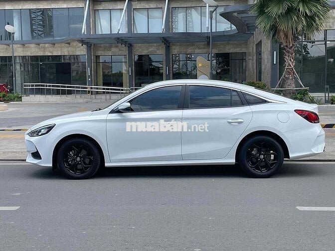 MG MG5 2023 CVT Standard - 9000 km