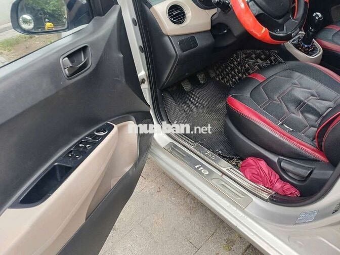 Hyundai Grand i10 2016 Sedan 1.2 MT - 20 km
