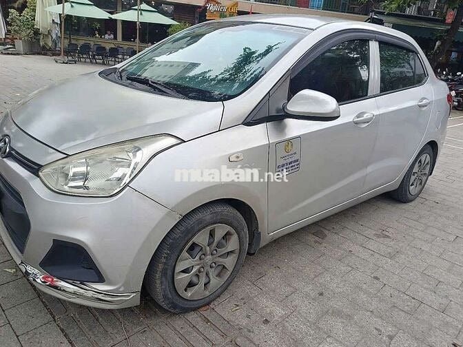 Hyundai Grand i10 2016 Sedan 1.2 MT - 20 km