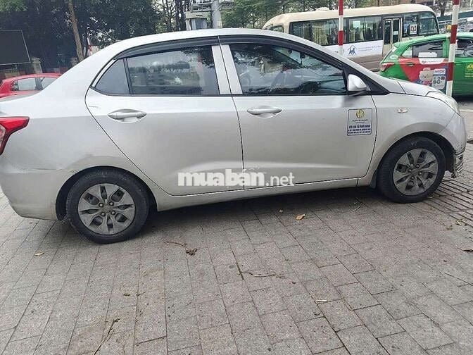 Hyundai Grand i10 2016 Sedan 1.2 MT - 20 km