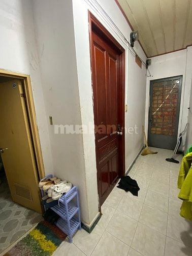 Bán nhà mặt tiền Đông Hưng Thuận thông bờ kênh Tham Lương, Giáp Govap