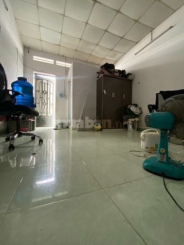 Bán nhà mặt tiền Đông Hưng Thuận thông bờ kênh Tham Lương, Giáp Govap