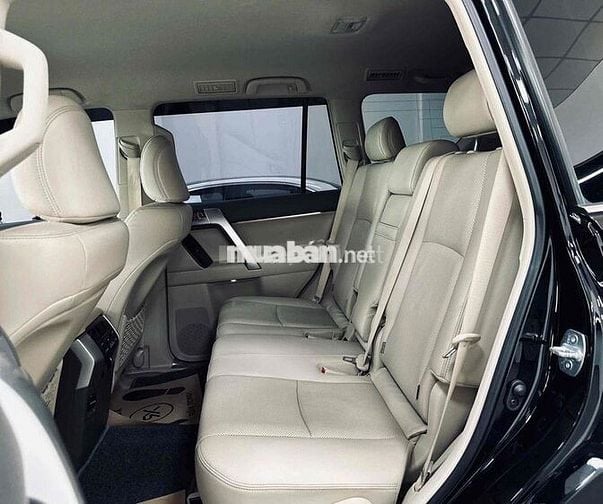 Toyota Land Cruiser Prado 2.7VX Model 2021 đẹp