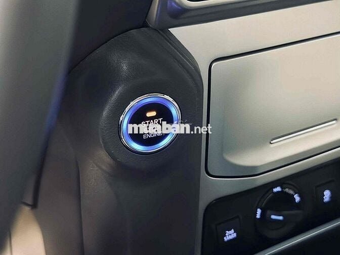 Toyota Land Cruiser Prado 2.7VX Model 2021 đẹp