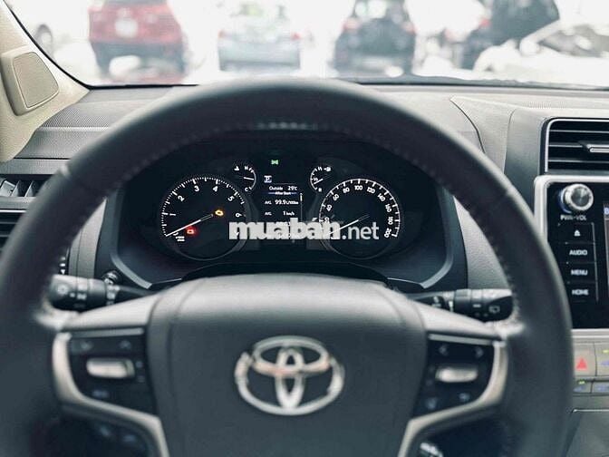 Toyota Land Cruiser Prado 2.7VX Model 2021 đẹp