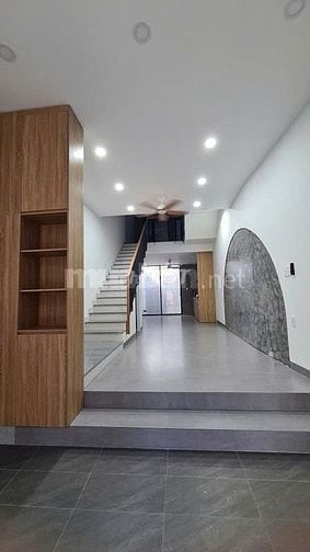 Cho Thuê Nhà HXH 75m2, 3PN, Nhà Mới 100% Hẻm 220 Đường Hoàng Hoa
