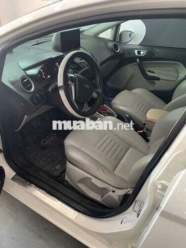 Chính chủ bán xe Ford Fiesta 2016  - 10000 km