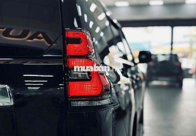 Toyota Land Cruiser Prado 2.7VX Model 2021 đẹp