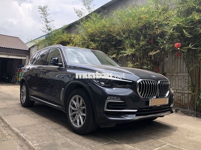 BMW X5 XDrive 40i xLine màu xám 2020
