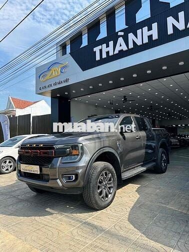Ford Ranger 2023 XLS 4x2 AT nhiều đồ chơi