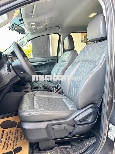 Ford Ranger 2023 XLS 4x2 AT nhiều đồ chơi