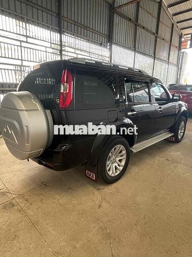 Ford Everest 2014 số sàn máy dầu