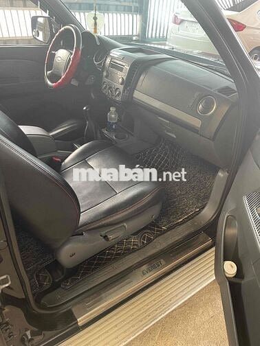 Ford Everest 2014 số sàn máy dầu