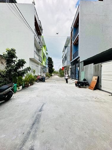 NHÀ MẶT TIỀN TRUNG TÂM TP.THỦ DẦU MỘT GIÁ 3.2TY NHƯ HÌNH