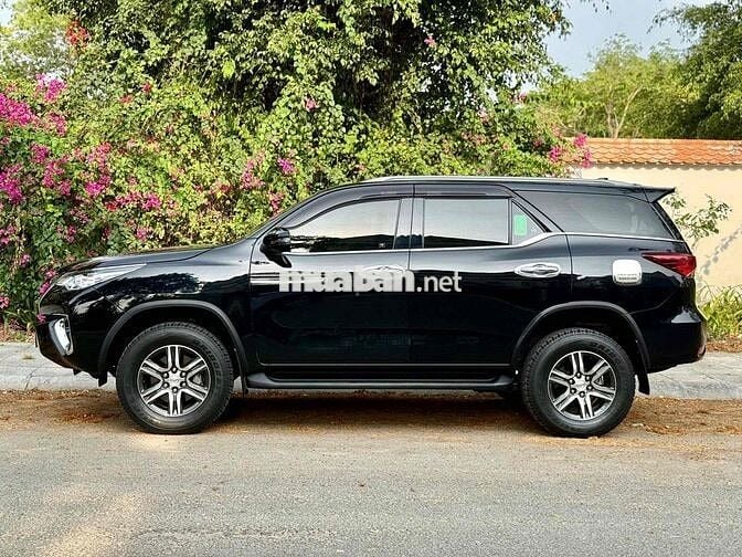 Toyota Fortuner 2.7V 4x2 2018 siêu lướt