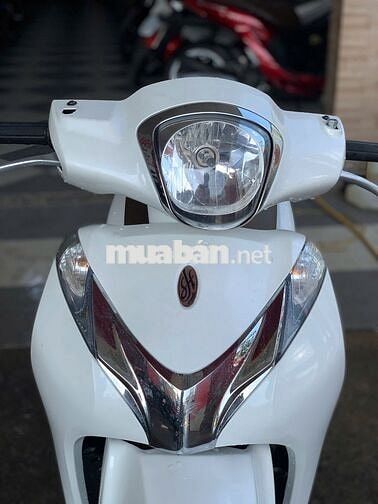 sh mode đời 2016 xe đẹp không tì vết, máy zin êm.