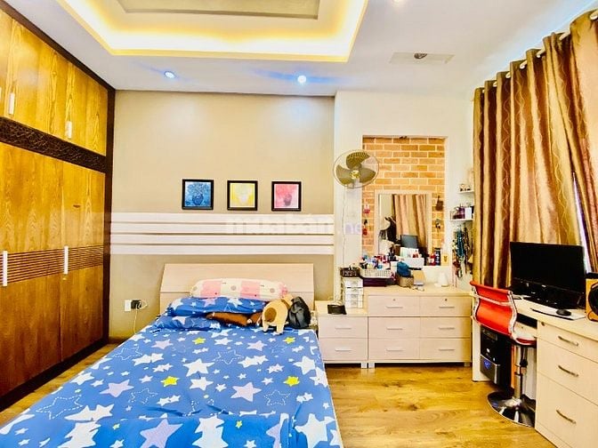 Bán nhà 62/ Trương Công Định, Hẻm 7C, 80m2 vuông, 4T BTCT chỉ 11,59 tỷ