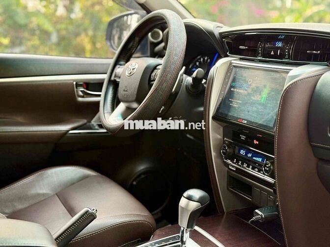 Toyota Fortuner 2.7V 4x2 2018 siêu lướt