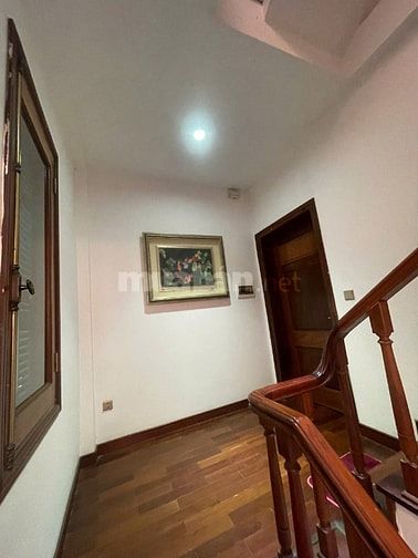 Chính Chủ Bán Nhà 472/55 Lạc Long Quân Tây Hồ 5 Tầng Giá 18 Tỷ TL