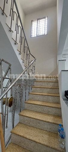 4x20, hẻm 8m thông đường Hương Lộ 2.