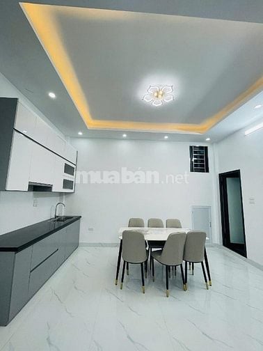TRUNG TÂM HAI BÀ TRƯNG – NHÀ ĐẸP LUNG LINH – 5 TẦNG THANG MÁY