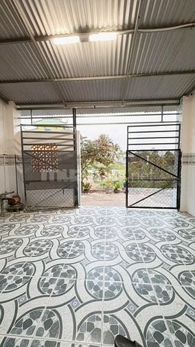 Bán gấp căn nhà ở đường Lê Thị Sắc , Tân Phú Trung 110m2 SHR giá 680tr