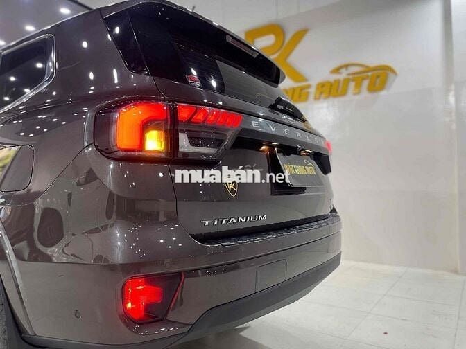 Ford Everest 2022 Titanium 2.0L 4x4 AT - 26000 km