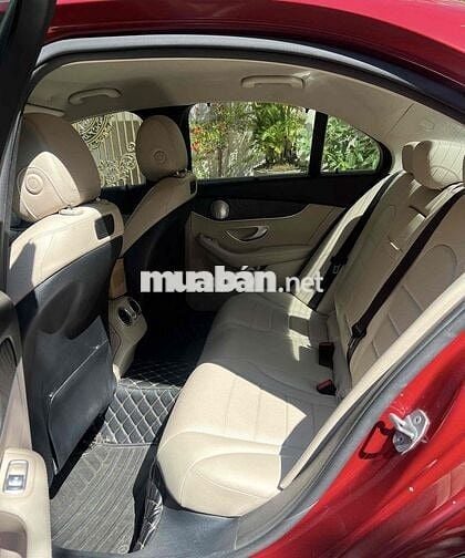 Mercedes Benz C Class 2019 C 200 - 70000 km