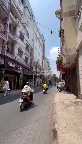 Mặt tiền Nối Dài Cạnh Vạn Hạnh Small Ngang 5,2m 4 Tầng Khu Hotel,cty