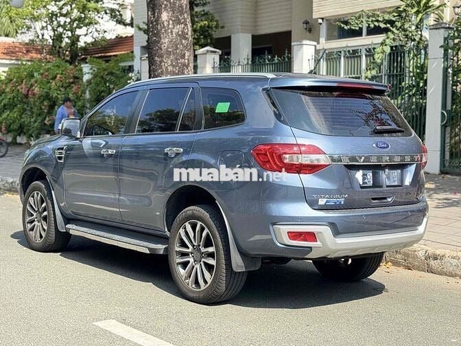 Ford Everest 2018 Titanium 2.0L 4x2 AT - 40000 km