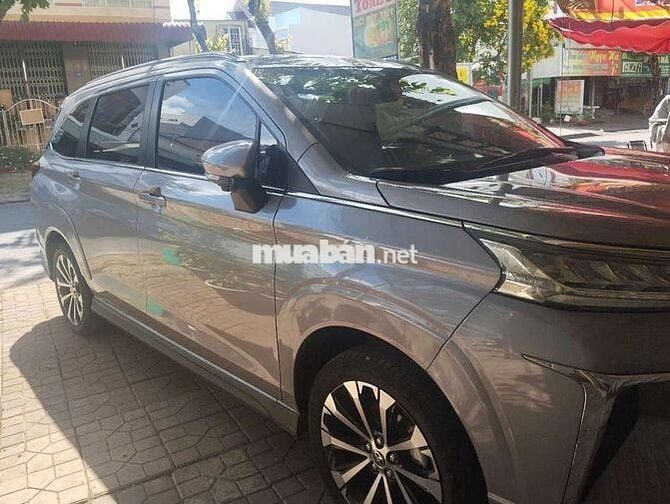 Toyota veloz cross - 23000 km