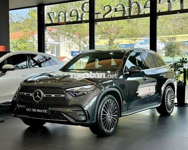 Mercedes Benz GLC 2024