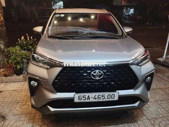 Toyota veloz cross - 23000 km
