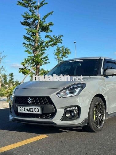 Suzuki Swift 2021-52000 km lên 100tr tiền đồ chơi