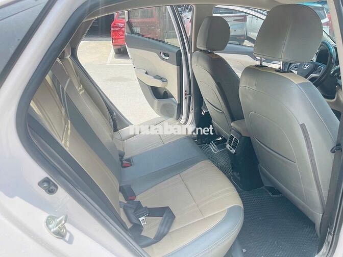 Hyundai Accent 2024 1.4 MT - 60000 km
