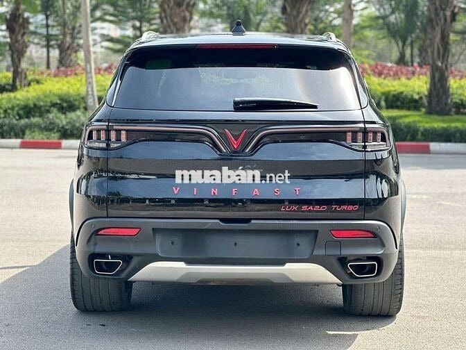 VinFast Lux SA2.0 Premium 2022 - 35000 km