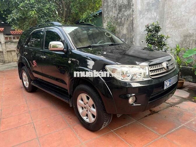 Toyota Fortuner 2010 2.7V 4x4 AT - Zin chất 100%