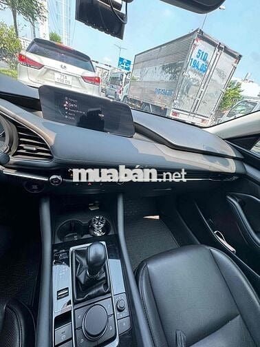 Mazda 3 2023 1.5L Luxury - 31000 km
