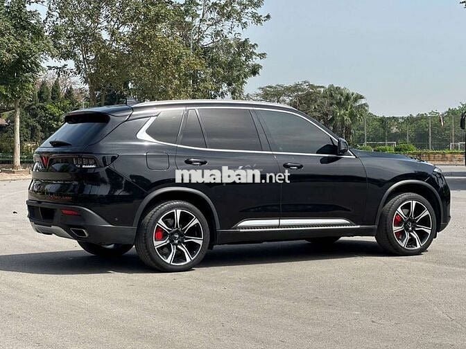 VinFast Lux SA2.0 Premium 2022 - 35000 km