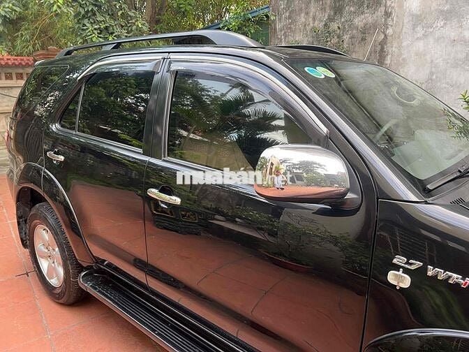 Toyota Fortuner 2010 2.7V 4x4 AT - Zin chất 100%
