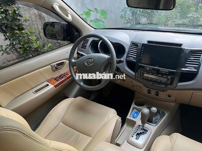 Toyota Fortuner 2010 2.7V 4x4 AT - Zin chất 100%