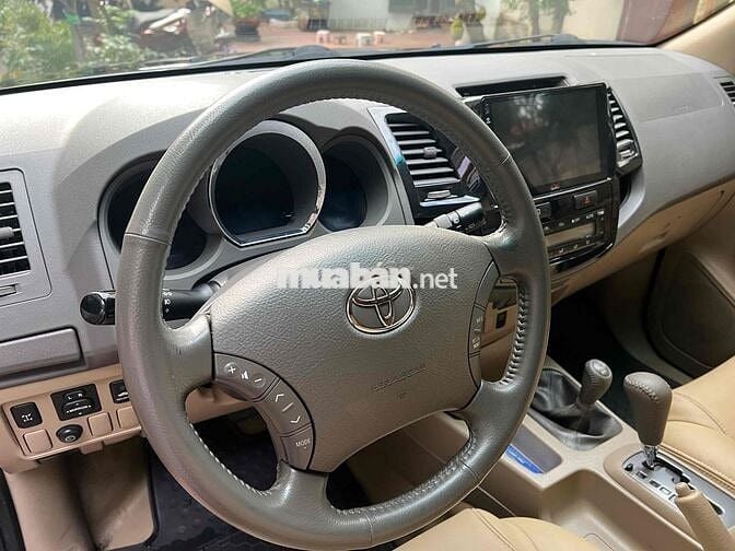 Toyota Fortuner 2010 2.7V 4x4 AT - Zin chất 100%