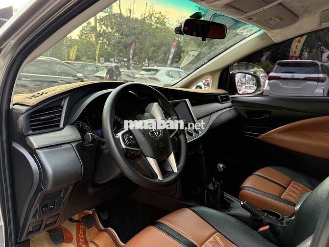 Toyota Innova 2020 E 2.0 MT - Số Sàn- Xe Tại Hãng