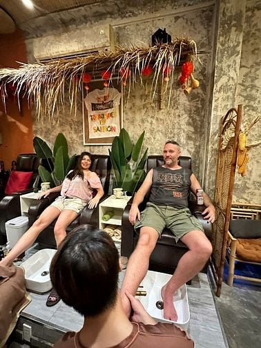 Mebuki Spa Q1 tuyển 10 KTV spa và 4 lễ tân, Lương Cao, có chỗ ở