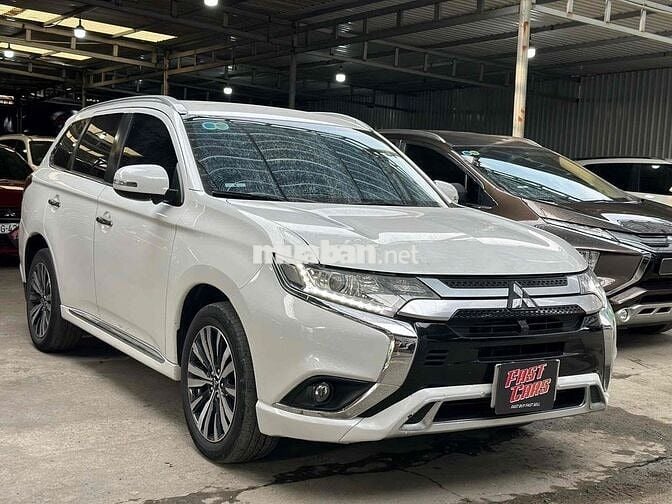 Mitsubishi Outlander 2022 2.0 CVT 39000 km một chủ