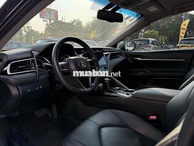 Toyota Camry 2021 2.0G - chỉ 812 Triệu - Tại Hãng