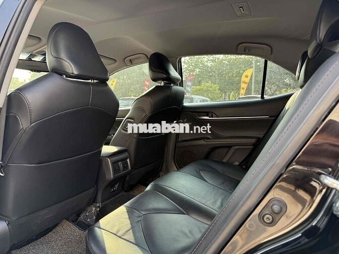 Toyota Camry 2021 2.0G - chỉ 812 Triệu - Tại Hãng
