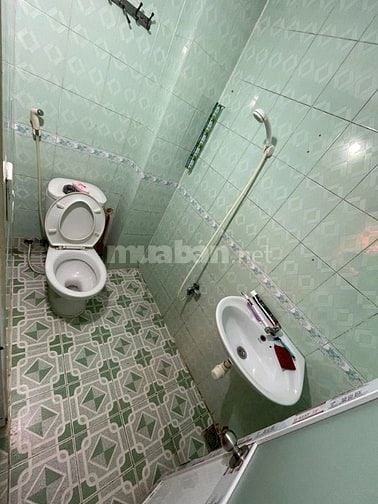 Bán gấp nhà Hòa Hưng Quận 10, 37m2, 4 tầng 4PN, chỉ 3 tỷ hơn