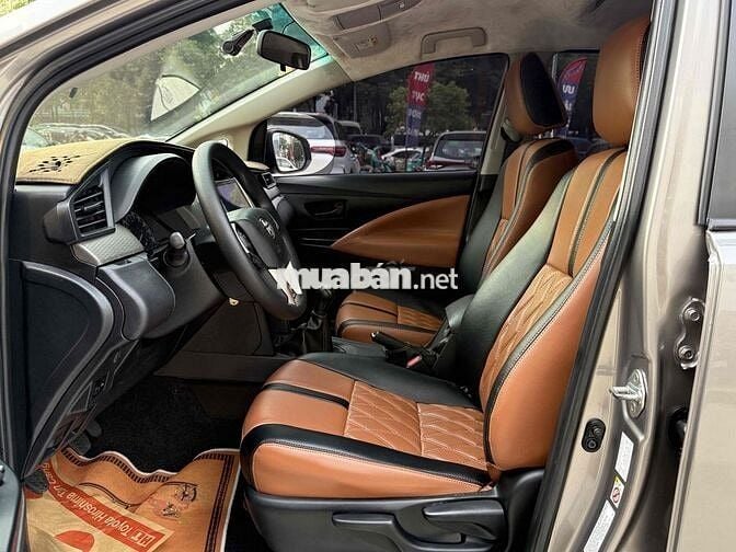 Toyota Innova 2020 E 2.0 MT - Số Sàn- Xe Tại Hãng