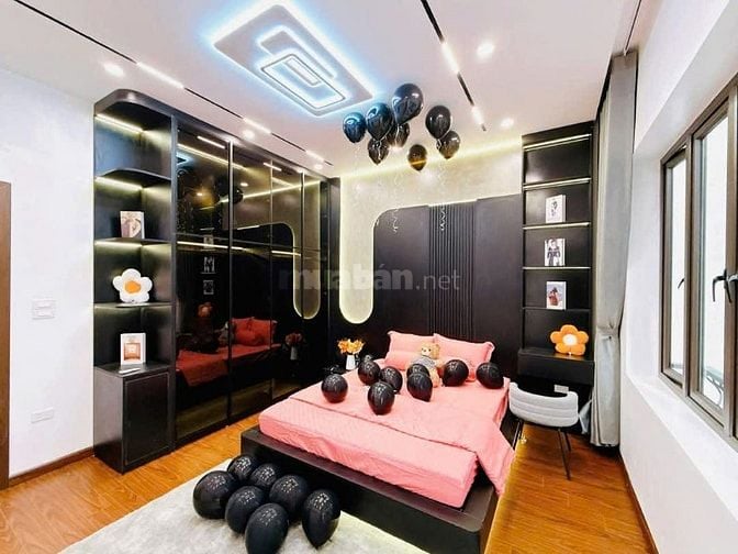 {Lô góc, 25m ra MP} Bán nhà Hai Bà Trưng DT:63m2, MT:4.7m giá 10.x tỷ